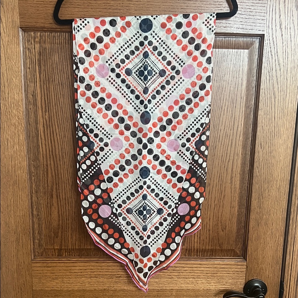 Geometric Patterned Scarf